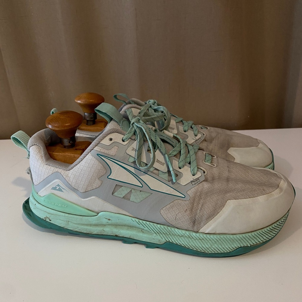 Altra Lone‎ Peak Trail Running Shoes Athletic Sneakers Women's